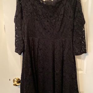 Black lace dress with lining